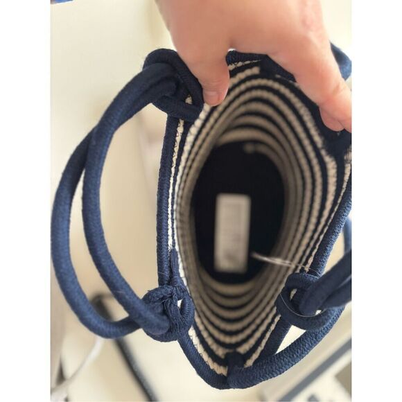 GAP Blue White Striped Crossbody Bag Mini Purse Summer Beach NWT - Picture 3 of 9